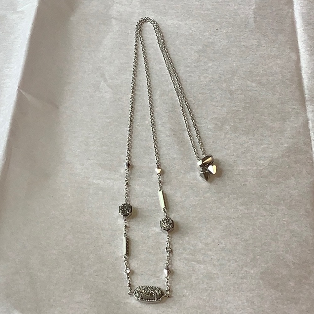 Kendra Scott Maddie necklace